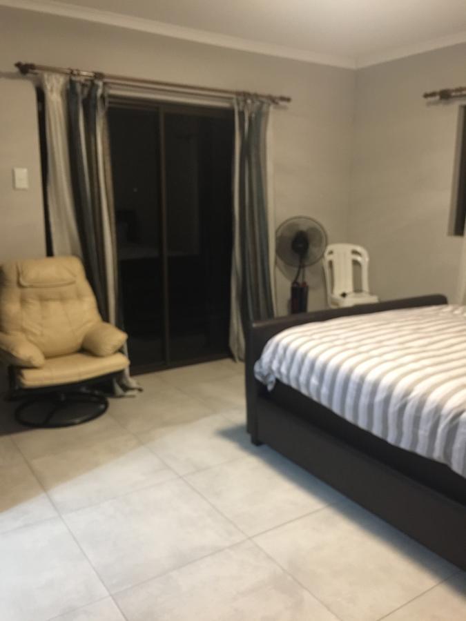 ווינדהוק Coco Palm Bed&Breakfast מראה חיצוני תמונה