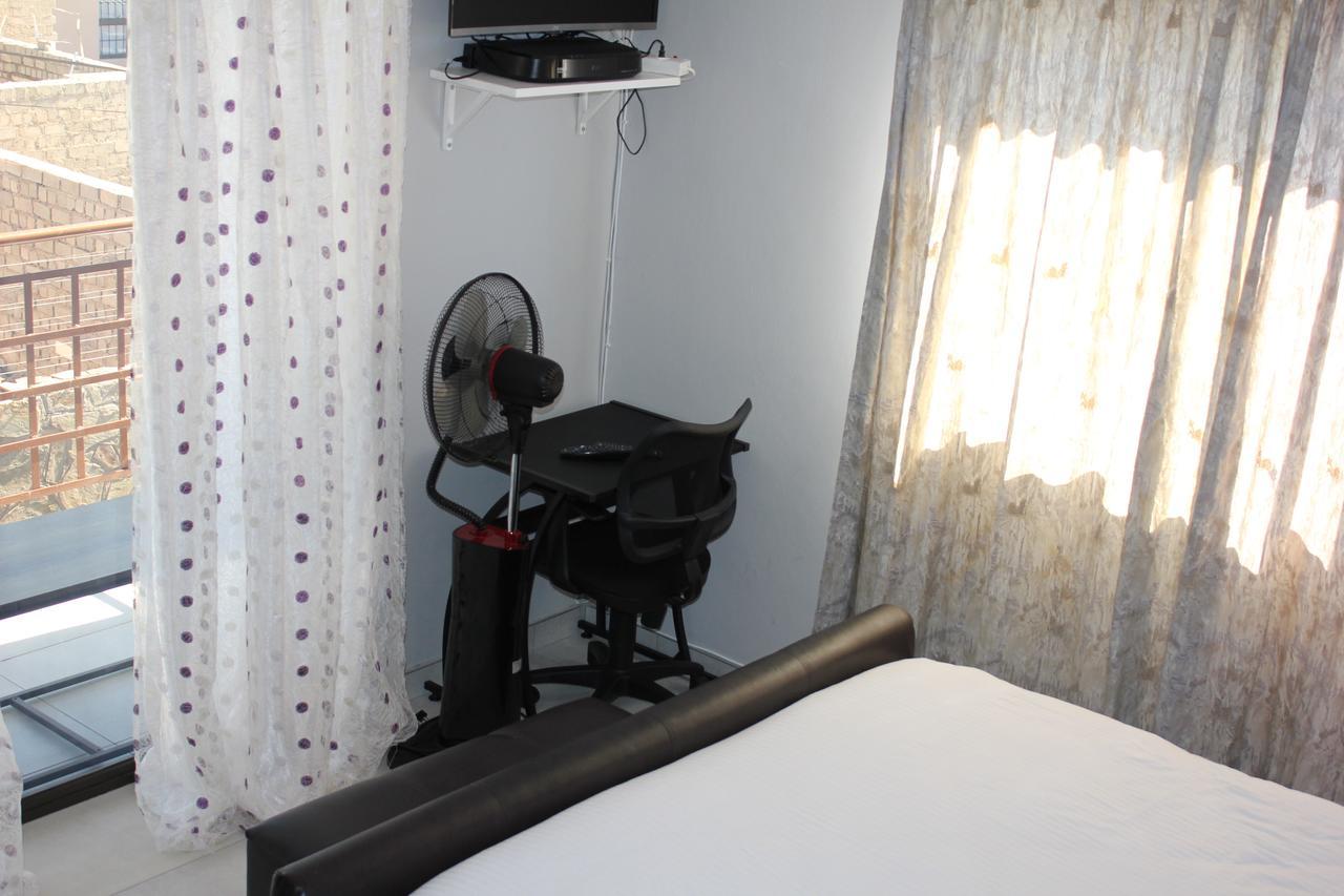 ווינדהוק Coco Palm Bed&Breakfast מראה חיצוני תמונה
