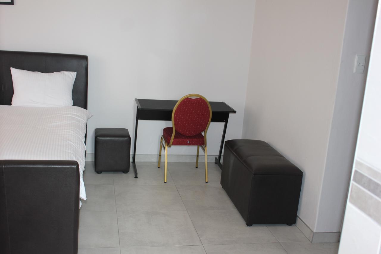 ווינדהוק Coco Palm Bed&Breakfast מראה חיצוני תמונה